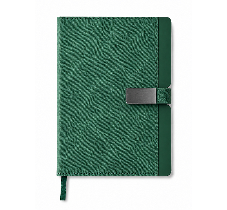 Тефтер A5 с място за химикалка, магнитно закопчаване и разделител