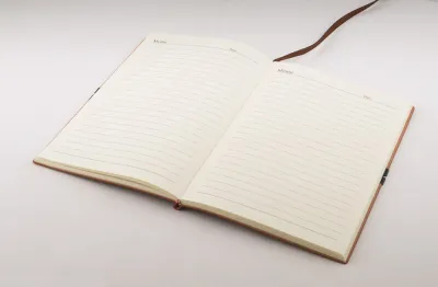 Комплект бележник и химикалка