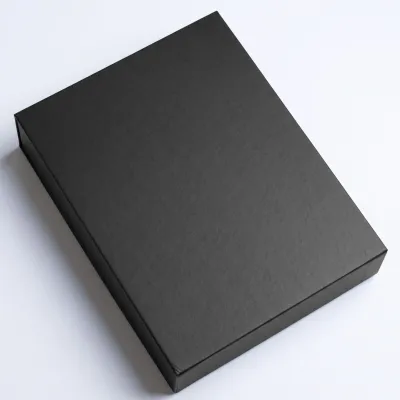 Комплект бележник А5, химикалка, картодържач и USB 